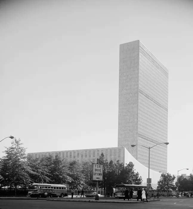 Framed Print : New York City, United Nations Headquarters, United Nations Plaza. SECRETARIAT BUILDING (BACKGROUND) AND GENERAL ASSEMBLY BUILDING (FOREGROUND). September, 1966 Framed Print : New York City, United Nations Headquarters, United Nations Plaza. SECRETARIAT BUILDING (BACKGROUND) AND GENERAL ASSEMBLY BUILDING (FOREGROUND). September, 1966
