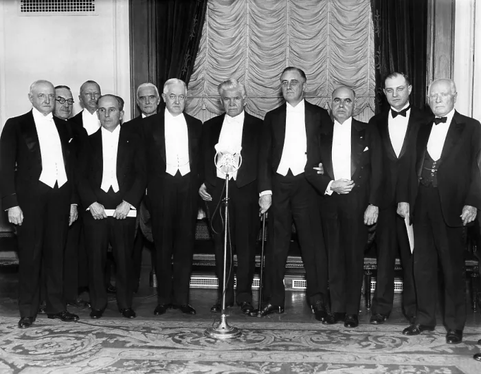 Framed Print : New York Democrats hold a Victory Dinner at the Astor Hotel, Jan. 14, 1932. L-R: John Curry; Morris Tremaine; Charles Sabin; John Raskob; Frank Polk, Chairman; John W Framed Print : New York Democrats hold a Victory Dinner at the Astor Hotel, Jan. 14, 1932. L-R: John Curry; Morris Tremaine; Charles Sabin; John Raskob; Frank Polk, Chairman; John W