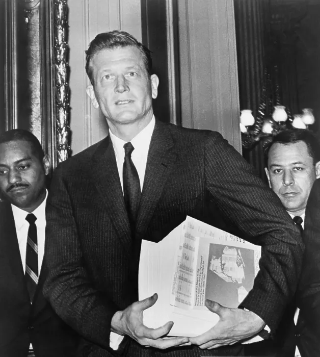 Framed Print : New York's Mayor Lindsay carries in his budget. April 15, 1966 Framed Print : New York's Mayor Lindsay carries in his budget. April 15, 1966