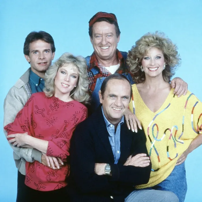 Framed Print : NEWHART, from left, Peter Scolari, Julia Duffy, Tom Poston, Bob Newhart, Mary Frann, 1982-90 (1986 photo) Framed Print : NEWHART, from left, Peter Scolari, Julia Duffy, Tom Poston, Bob Newhart, Mary Frann, 1982-90 (1986 photo)