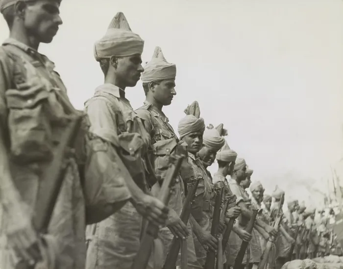 Framed Print : Newly arrived British Indian soldiers stand at attention prior to inspection at Singapore. Ca. Dec. 1941. World War 2. (BSLOC_2014_10_145) Framed Print : Newly arrived British Indian soldiers stand at attention prior to inspection at Singapore. Ca. Dec. 1941. World War 2. (BSLOC_2014_10_145)