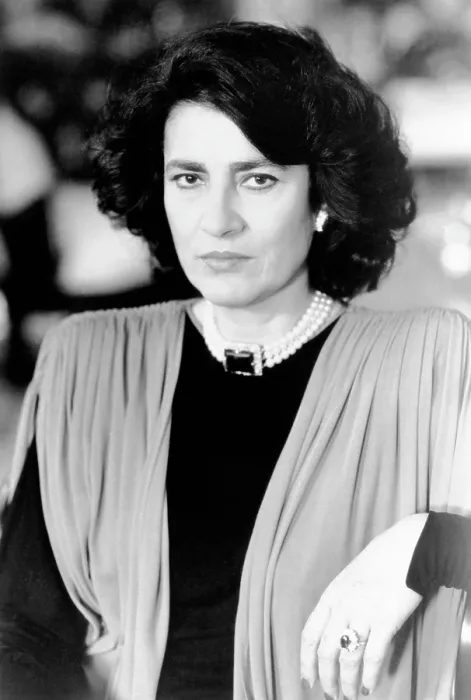 Framed Print : INTO THE NIGHT, Irene Papas, 1985, Universal Pictures / courtesy Everett Collection Framed Print : INTO THE NIGHT, Irene Papas, 1985, Universal Pictures / courtesy Everett Collection