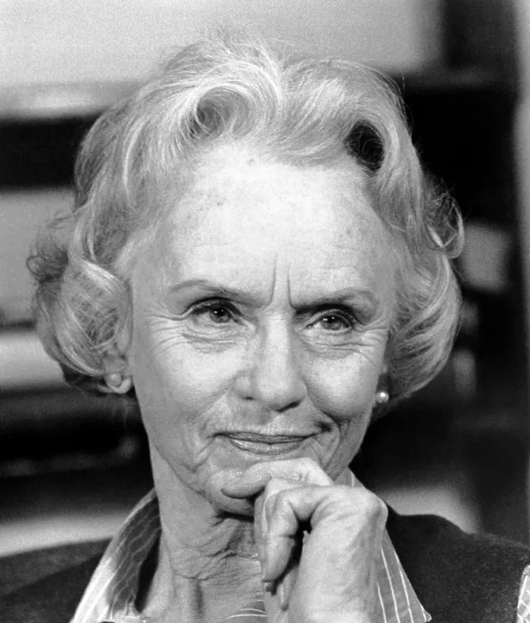 Framed Print : STILL OF THE NIGHT, Jessica Tandy, 1982, (c) United Artists / courtesy Everett Collection