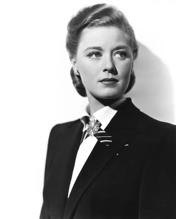 Framed Print : NIGHTMARE ALLEY, Helen Walker, 1947, TM and Copyright 20th Century Fox Film Corp. All rights reserved. Courtesy: Everett Collection Framed Print : NIGHTMARE ALLEY, Helen Walker, 1947, TM and Copyright 20th Century Fox Film Corp. All rights reserved. Courtesy: Everett Collection