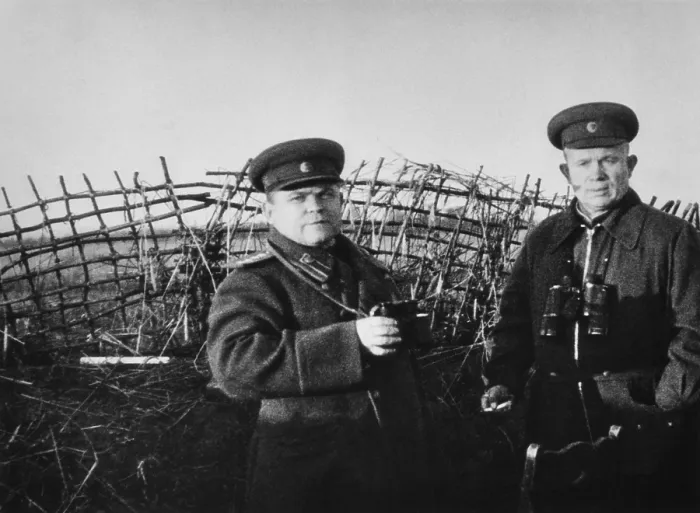Framed Print : Nikita Khrushchev on the Kursk Front in the Soviet Union in 1943, after the victory at Stalingrad. With him in the front line photo, is Russian General N. F