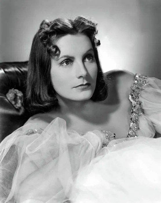 Framed Print : NINOTCHKA, Greta Garbo, portrait by Clarence Sinclair Bull, 1939 Framed Print : NINOTCHKA, Greta Garbo, portrait by Clarence Sinclair Bull, 1939