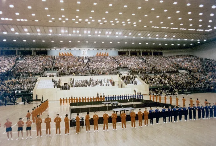 Framed Print : Nixon in China. Zhou Enlai hosted a sports exhibition of gymnastics badminton and table tennis at the Capital Gymnasium. Feb. 23 1972