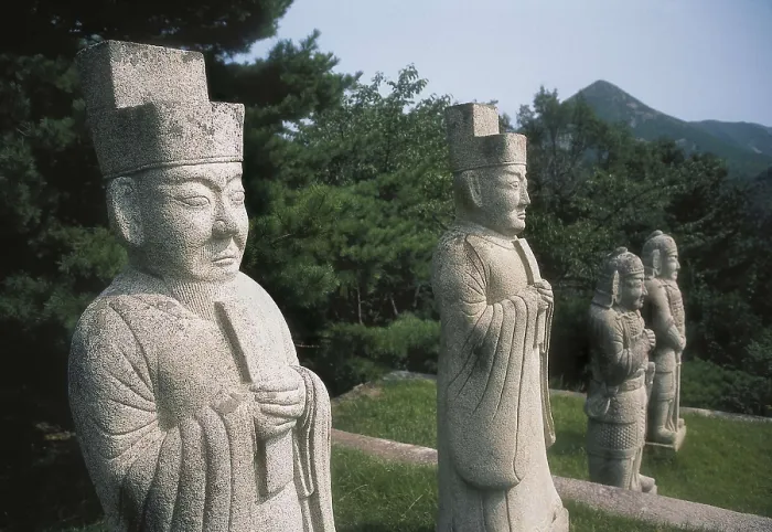Framed Print : NORTH KOREA. HWANGHAE NORTH. Kaesong. Mausoleum of king Kongmin and his wife, 31st king of the Koryo dynasty (1365). Statues. AISA / Everett Collection**US SALES ONLY**