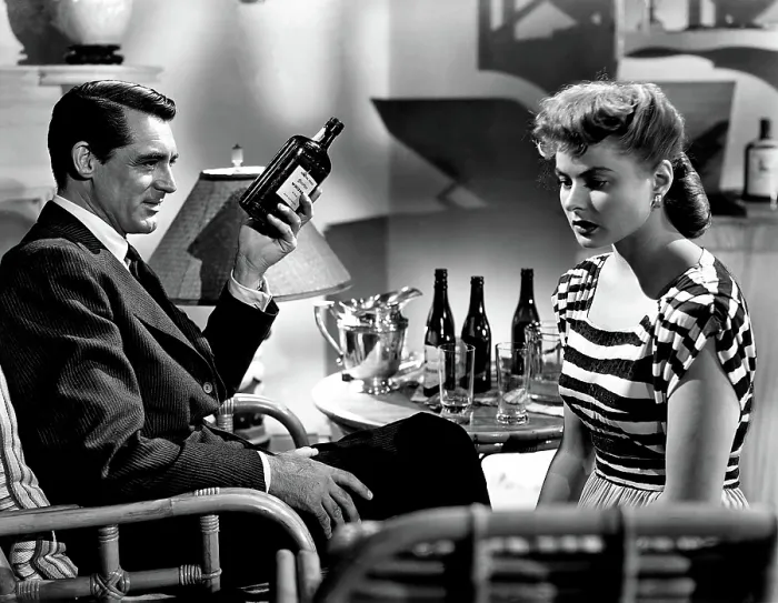 Framed Print : NOTORIOUS, Cary Grant, Ingrid Bergman, 1946