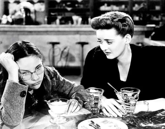 Framed Print : NOW, VOYAGER, Janis Wilson, Bette Davis, 1942