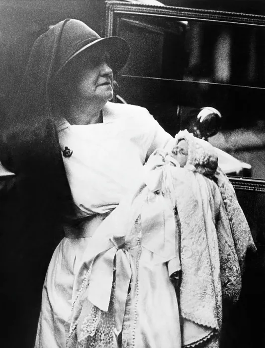 Framed Print : A nurse holding Princess Elizabeth, (the future Queen Elizabeth II), after her christening at Buckingham Palace, London, June 8, 1926.. Courtesy: CSU Archives / Everett Collection Framed Print : A nurse holding Princess Elizabeth, (the future Queen Elizabeth II), after her christening at Buckingham Palace, London, June 8, 1926.. Courtesy: CSU Archives / Everett Collection