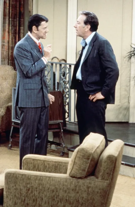 Framed Print : THE ODD COUPLE, from left, Tony Randall, Jack Klugman, 1970-75