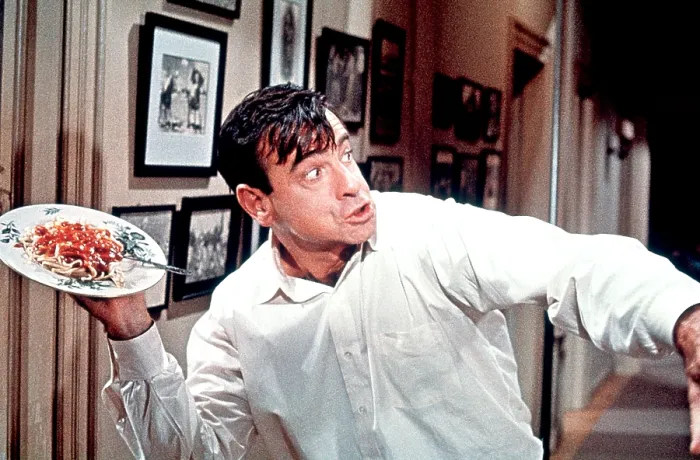 Framed Print : THE ODD COUPLE, Walter Matthau, 1968 Framed Print : THE ODD COUPLE, Walter Matthau, 1968