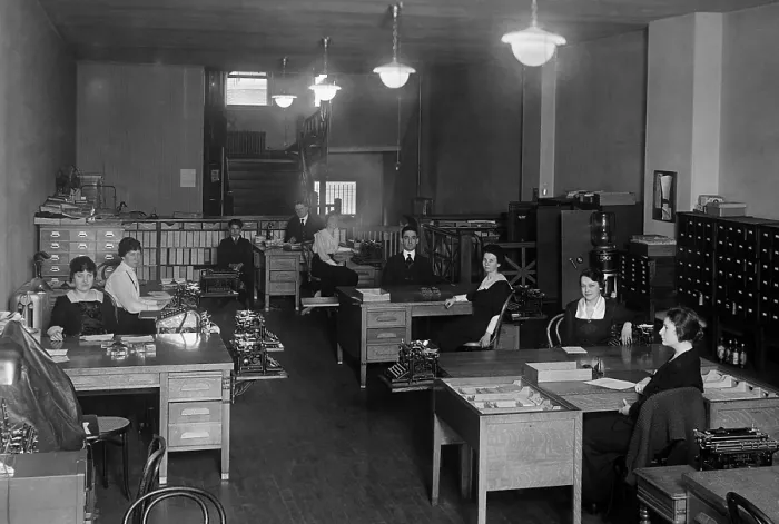 Framed Print : Office of the Underwood Typewriter Company in Washington, D.C. ca. 1910 Framed Print : Office of the Underwood Typewriter Company in Washington, D.C. ca. 1910