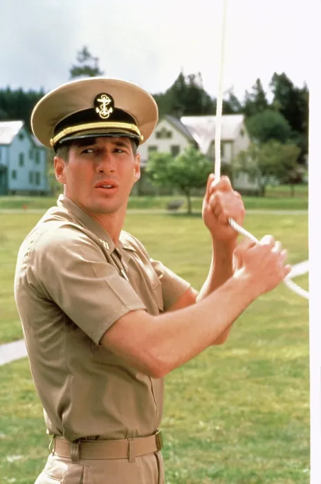 Framed Print : AN OFFICER AND A GENTLEMAN, Richard Gere, 1982, (c) Paramount / courtesy Everett Collection
