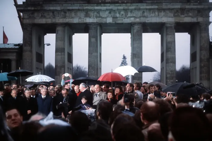 Framed Print : Official opening of the Brandenburg Gate on the border of East and West Berlin on Dec. 22 1989