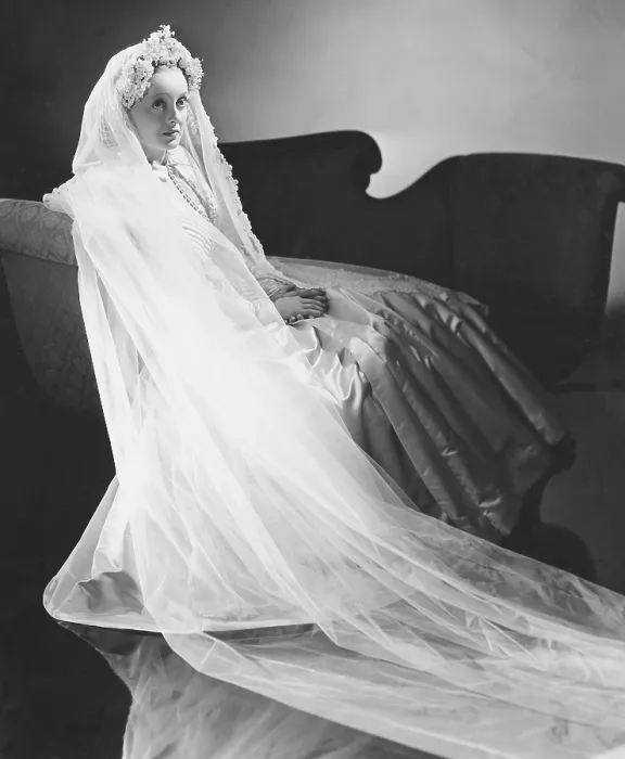 Framed Print : THE OLD MAID, Bette Davis, 1939