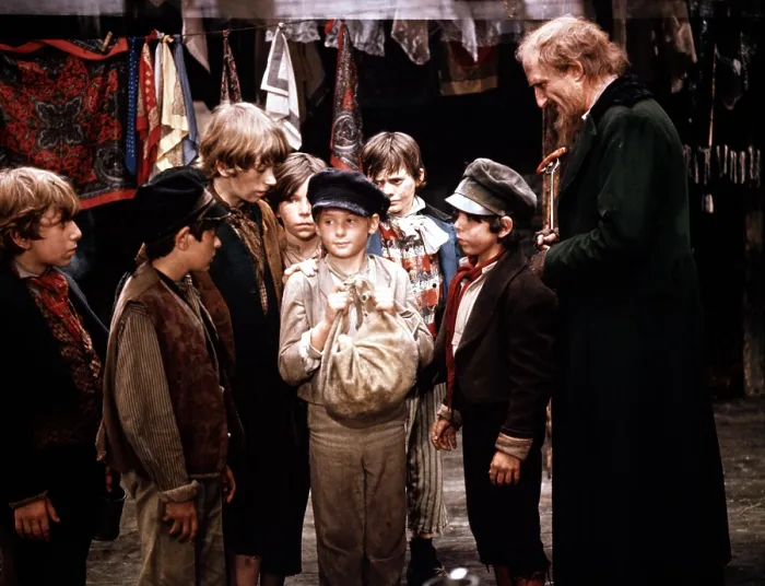Framed Print : OLIVER!, Mark Lester, Ron Moody, 1968