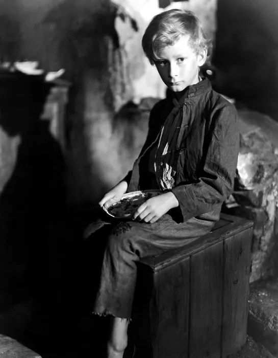 Framed Print : OLIVER TWIST, John Howard Davies, 1948