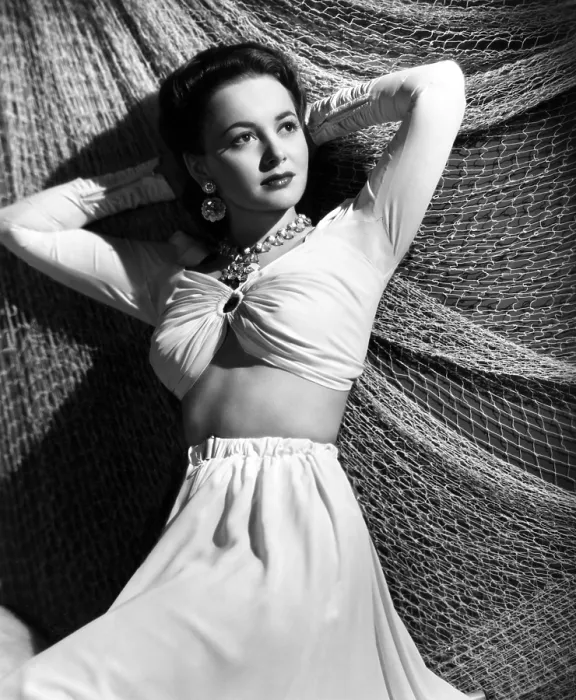 Framed Print : Olivia De Havilland, 1941