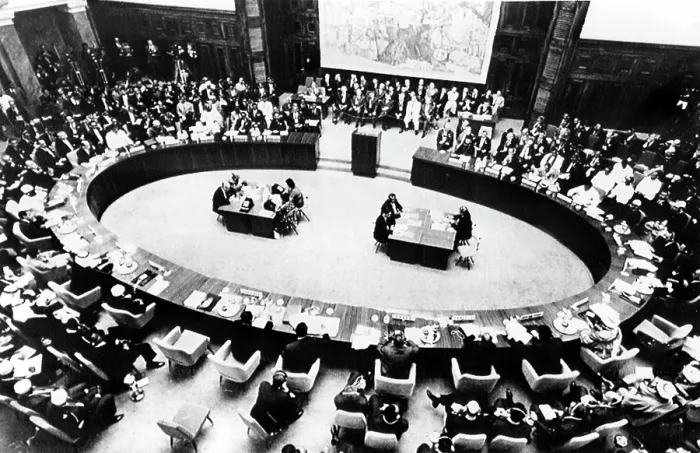 Framed Print : OPENING OF NEUTRALS CONFERENCE, BELGRADE YUGOSLAVIA: Overhead view of the conference of 24 unaligned nations in the Yugoslav parliament building 9 / 1 / 61 Framed Print : OPENING OF NEUTRALS CONFERENCE, BELGRADE YUGOSLAVIA: Overhead view of the conference of 24 unaligned nations in the Yugoslav parliament building 9 / 1 / 61