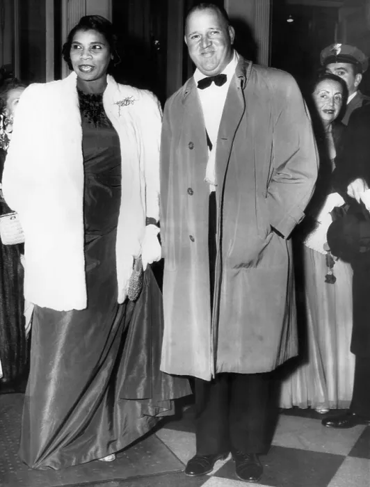 Framed Print : Opera singer Marian Anderson with her husband Orpheus H. Fisher at the opening night of the Metropolitan Opera, 1954. Courtesy: CSU Archives / Everett Collection Framed Print : Opera singer Marian Anderson with her husband Orpheus H. Fisher at the opening night of the Metropolitan Opera, 1954. Courtesy: CSU Archives / Everett Collection