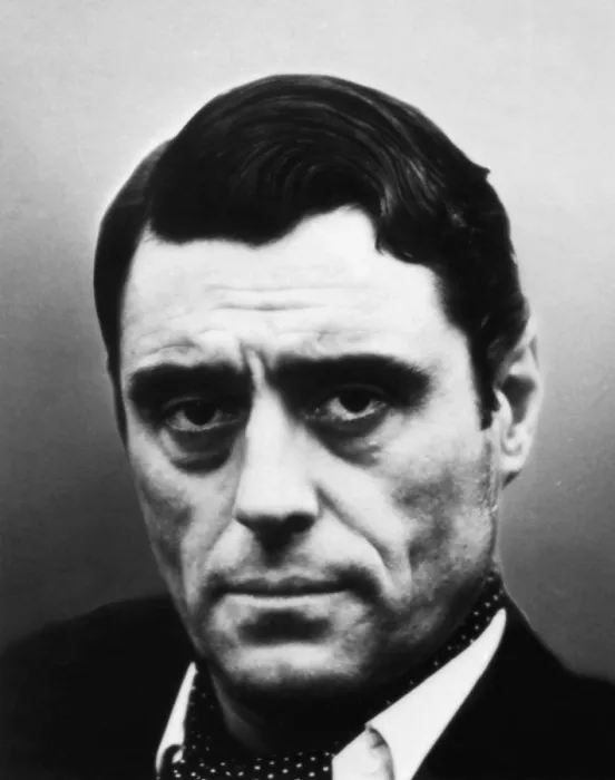 Framed Print : ORDEAL BY INNOCENCE, Ian McShane, 1984. Cannon Films / Courtesy Everett Collection