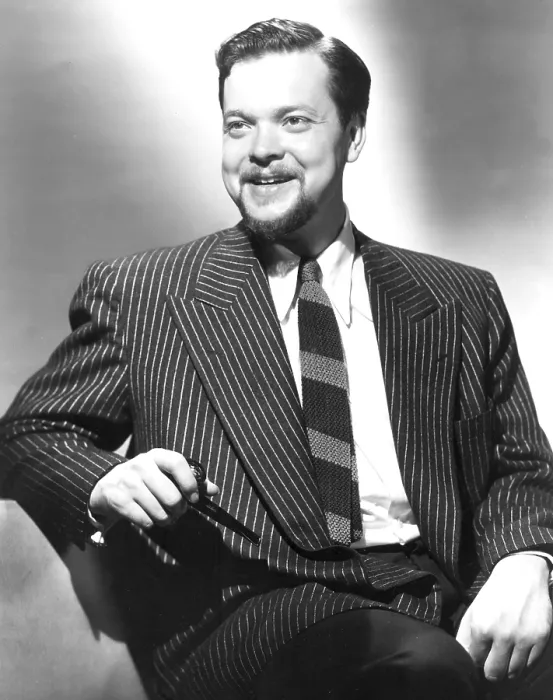 Framed Print : ORSON WELLES, 1939 Framed Print : ORSON WELLES, 1939