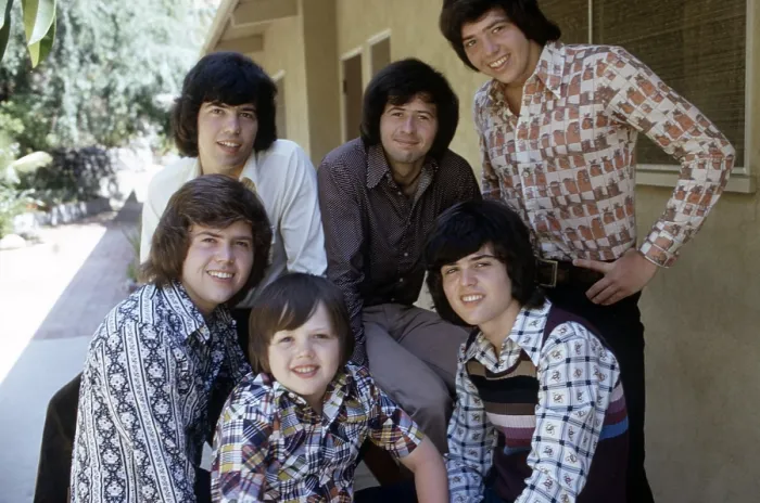 Framed Print : The Osmond Brothers (clockwise from lower left): Jimmy Osmond, Merrill Osmond, Jay Osmond, Wayne Osmond, Alan Osmond, Donny Osmond, 1973