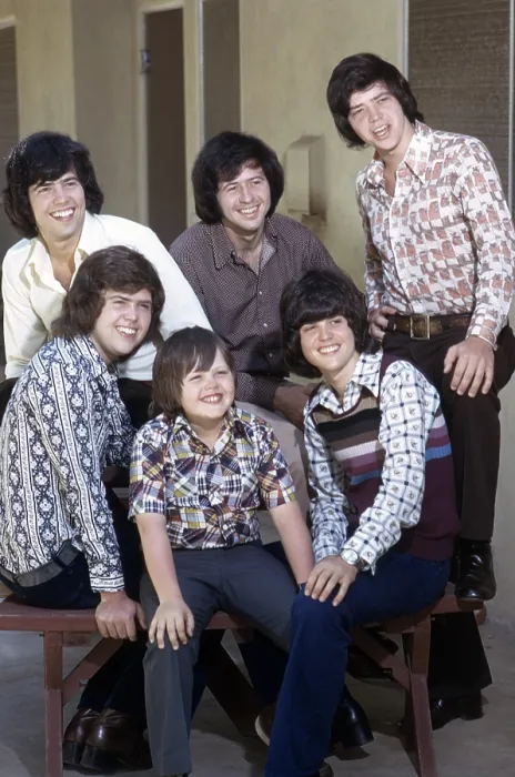 Framed Print : The Osmond Brothers (clockwise from lower left): Jimmy Osmond, Merrill Osmond, Jay Osmond, Wayne Osmond, Alan Osmond, Donny Osmond, 1973