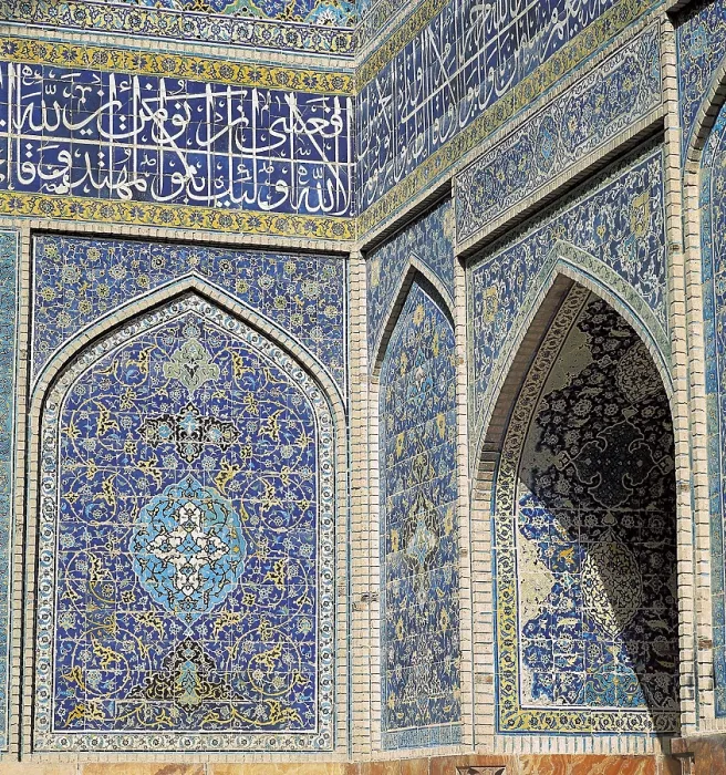 Framed Print : OSTAD ABU'L-QASIM, (17th c.). The Royal Mosque. ca. 1612 - 1630. IRAN. Esfahan. Royal Mosque (Masjid I-Shah). Detail of the entrance ceramic. Persian art. Safavid period Framed Print : OSTAD ABU'L-QASIM, (17th c.). The Royal Mosque. ca. 1612 - 1630. IRAN. Esfahan. Royal Mosque (Masjid I-Shah). Detail of the entrance ceramic. Persian art. Safavid period