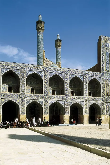 Framed Print : OSTAD ABU'L-QASIM, (17th c.). The Royal Mosque. ca. 1612 - 1630. IRAN. ESFAHAN. Esfahan. Royal Mosque (Masjid I-Shah). Persian art. Safavid period. Architecture