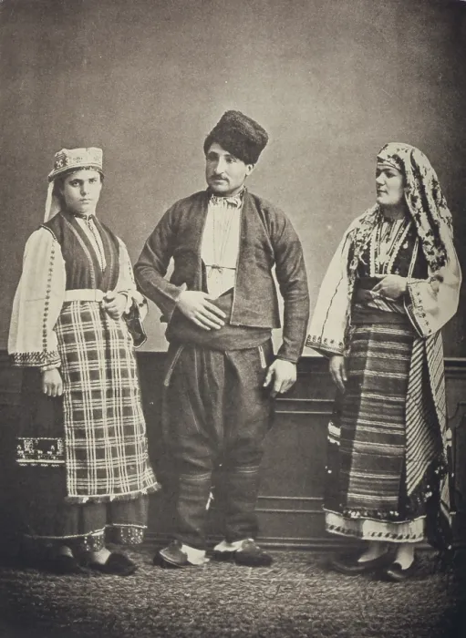 Framed Print : The Ottoman Empire, studio portrait of models wearing traditional clothing from Istanbul, Bulgarian woman of Ahi Tchelebi, Greek peasant woman of Manastir