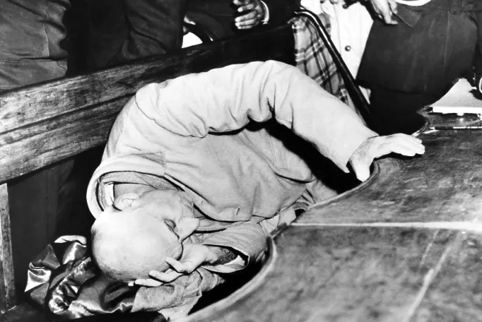 Framed Print : Ousted Iranian Premier Mohammed Mossadegh on trial for treason. Nov. 14, 1953 Framed Print : Ousted Iranian Premier Mohammed Mossadegh on trial for treason. Nov. 14, 1953