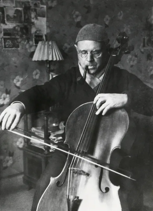 Framed Print : Pablo Casals, the great cello player in his home in Barcelona. Ca. 1930-38. - (BSLOC_2014_17_198) Framed Print : Pablo Casals, the great cello player in his home in Barcelona. Ca. 1930-38. - (BSLOC_2014_17_198)