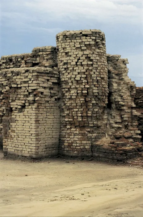 Framed Print : PAKISTAN. SINDH. Mohenjo-Daro. Harappa Culture (c. 2500-2000 BC). Public building. AISA / Everett Collection**US SALES ONLY**