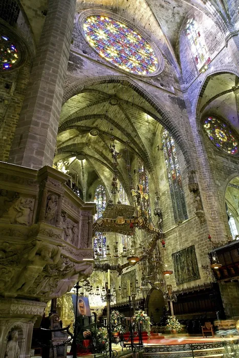 Framed Print : Palma de Majora Cathedral. ca. 1230-1613. SPAIN. Palma de Mallorca. Cathedral of St. Mary. Central nave. Gothic art. Architecture