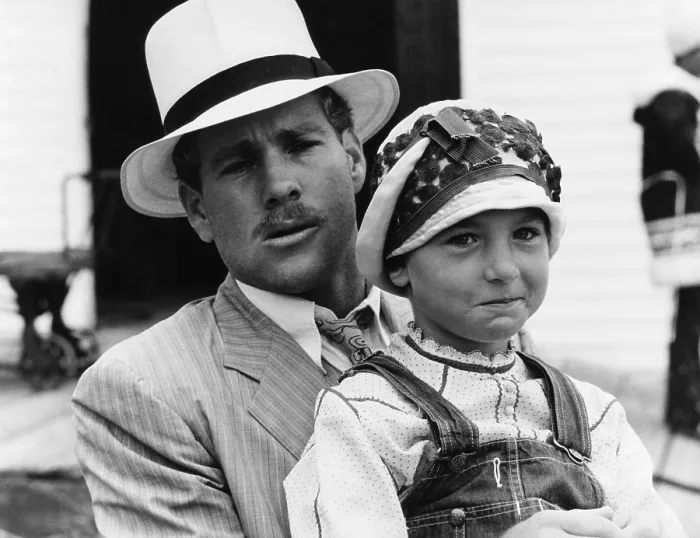 Framed Print : PAPER MOON, from left: Ryan O'Neal Tatum O'Neal, 1973