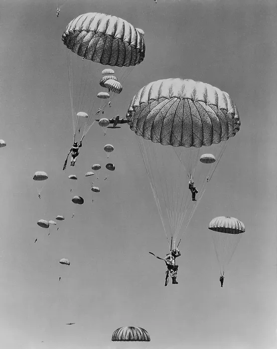 Framed Print : Paratroopers of the U.S. 187th Regimental Combat Team during a practice maneuver in the Far East. Korean War, 1950-53. (BSLOC_2014_11_218) Framed Print : Paratroopers of the U.S. 187th Regimental Combat Team during a practice maneuver in the Far East. Korean War, 1950-53. (BSLOC_2014_11_218)