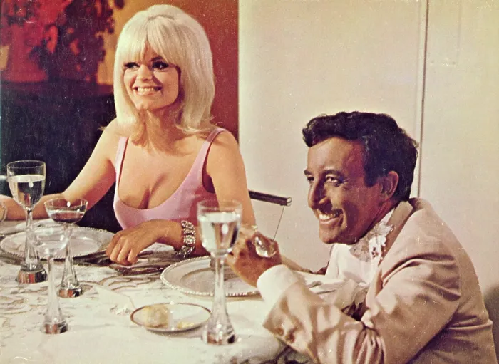 Framed Print : THE PARTY, Carol Wayne, Peter Sellers, 1968 Framed Print : THE PARTY, Carol Wayne, Peter Sellers, 1968