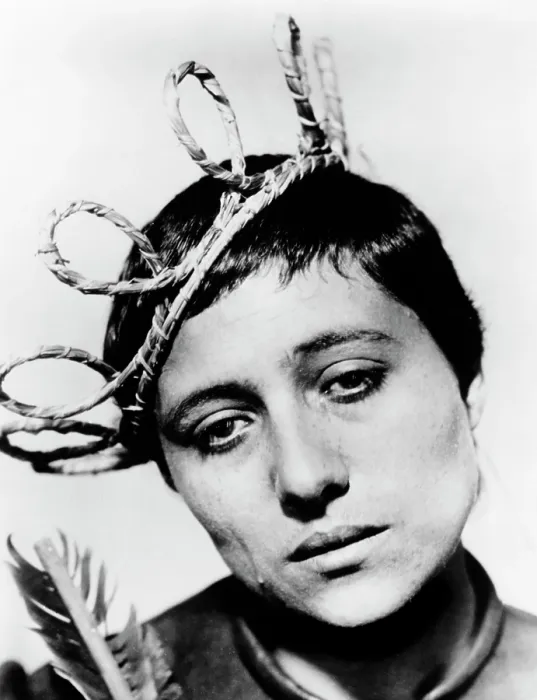 Framed Print : THE PASSION OF JOAN OF ARC, (aka LA PASSION DE JEANNE D'ARC), Maria Falconetti as Joan of Arc, 1928 Framed Print : THE PASSION OF JOAN OF ARC, (aka LA PASSION DE JEANNE D'ARC), Maria Falconetti as Joan of Arc, 1928
