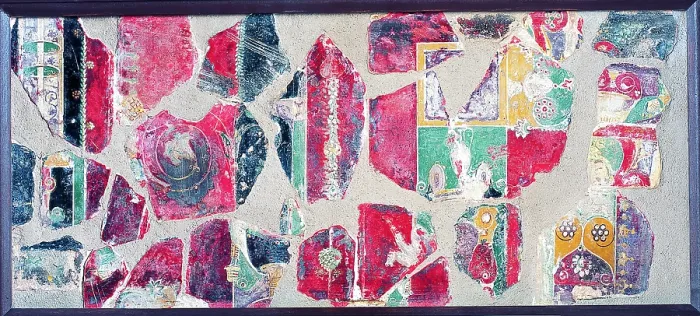 Framed Print : Pastiche of Fragments, by unknown artist, 45-79, 1st Century A.D. ripped fresco, 24 x 57 cm - Italy, Campania, Naples, National Archaeological Museum, Room LXVIII, inv. 9907