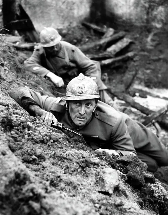 Framed Print : PATHS OF GLORY, Kirk Douglas, 1957