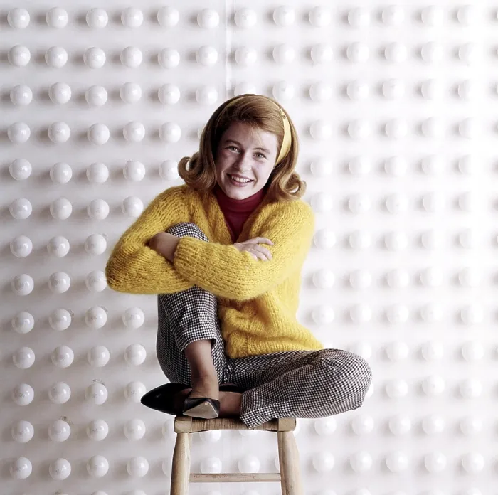 Framed Print : THE PATTY DUKE SHOW, Patty Duke, 1963-66 (1964 photo) Framed Print : THE PATTY DUKE SHOW, Patty Duke, 1963-66 (1964 photo)