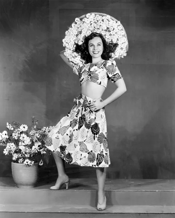 Framed Print : Paulette Goddard, 1941