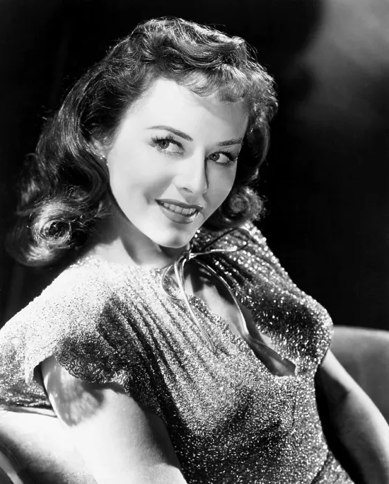 Framed Print : Paulette Goddard, 1946 Framed Print : Paulette Goddard, 1946