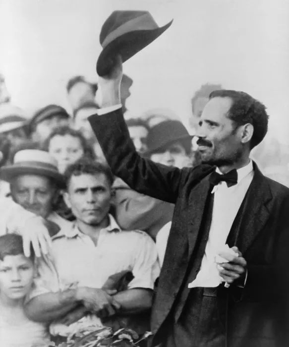 Framed Print : Pedro Albizu Campos (1893-1965), Puerto Rican nationalist, raising his hat to a crowd as he is arrested following the deadly shooting of a policeman by two nationalists Framed Print : Pedro Albizu Campos (1893-1965), Puerto Rican nationalist, raising his hat to a crowd as he is arrested following the deadly shooting of a policeman by two nationalists