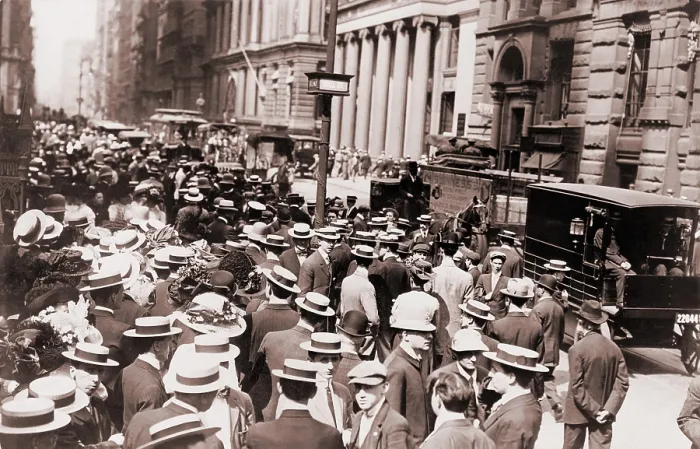 Framed Print : People walking on the street in New York's Financial district, at Wall Street and Broadway in 1911. In the streets are horse drawn and motor powered vehicles