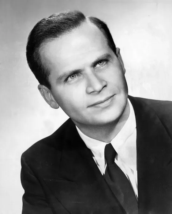 Framed Print : Peter Goldmark, inventor of the CBS color television that was first demonstrated in 1940.ca 1946.Courtesy: CSU Archives / Everett Collection Framed Print : Peter Goldmark, inventor of the CBS color television that was first demonstrated in 1940.ca 1946.Courtesy: CSU Archives / Everett Collection
