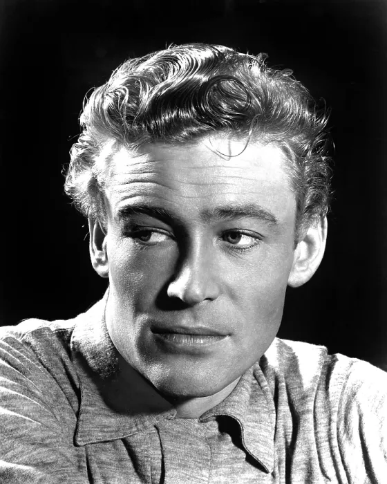 Framed Print : PETER O'TOOLE, portrait circa 1963 Framed Print : PETER O'TOOLE, portrait circa 1963
